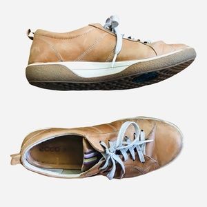 Ecco Women’s Brown Leather Comfort Lace Up Sneakers Sz 38 or 7.5